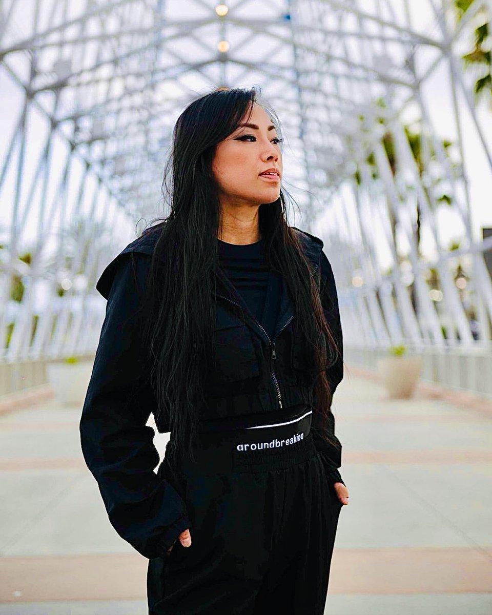 MemoryLossMusic's tweet photo. This Saturday I’ll be premiering my live set on location at Port of LA on my u tube at 9pm PST!! 😎🚀 Please join me for this special occasion that couldn’t have been possible without the help of the amazing @luminary_artists team!!! 🙏🏻💞🤩

#liveset #portofla #house #techno #dj https://t.co/VzE3jnXeyW