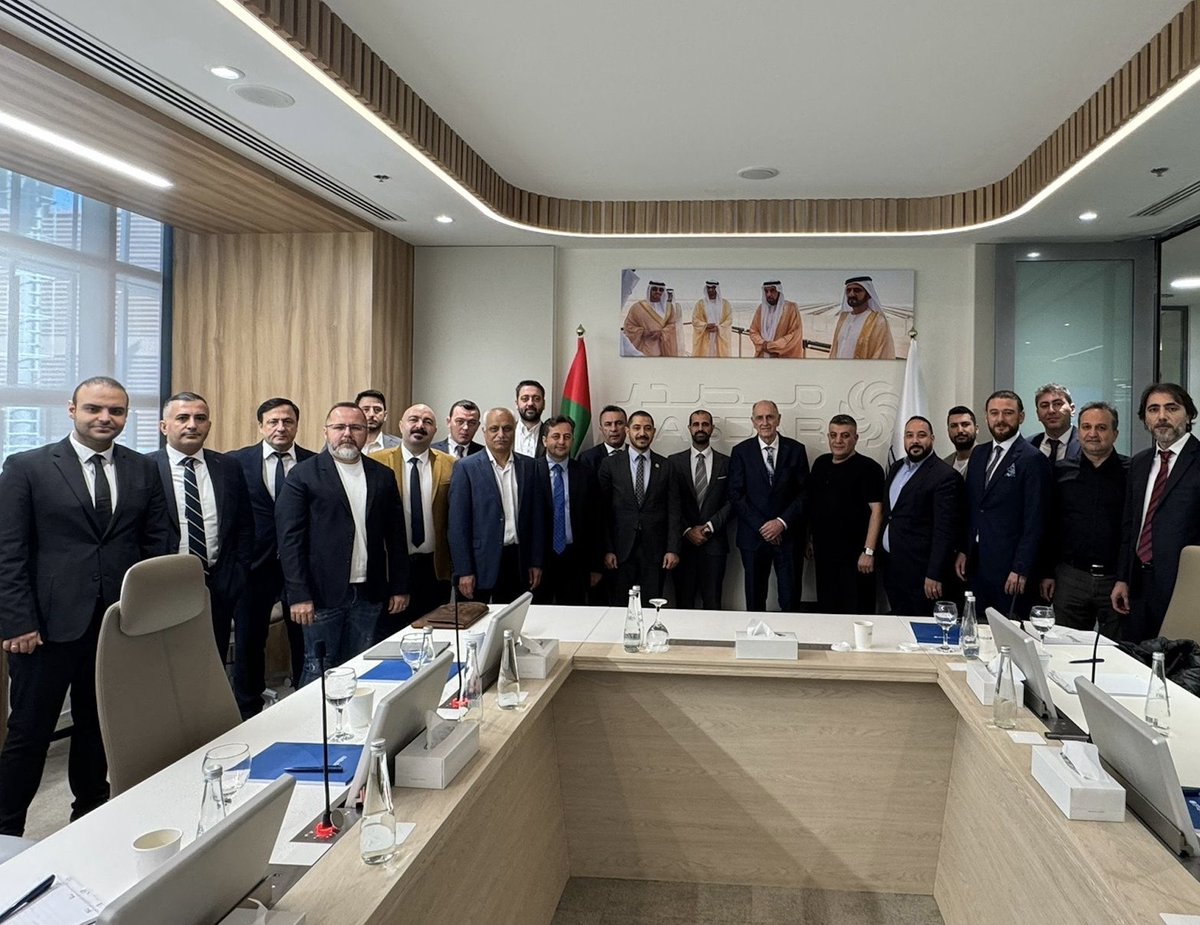 o_cotuker's tweet photo. Geçtiğimiz hafta #Dubai ve #AbuDabi’deydik ⚡

Birleşik Arap Emirlikleri (#BAE) ve #Türkiye arasında yenilenebilir enerji alanındaki iş birliği fırsatlarını değerlendirmek ve firmaları bir araya getirmek amacıyla, BAE Ankara Büyükelçiliği tarafından düzenlenen #B2B etkinliğine Türkiye’den birçok iş insanıyla birlikte katıldık.

Etkinlik kapsamında, Türkiye’nin yenilenebilir enerji sektöründeki üretim gücü ve mühendislik yetkinliklerinin tanıtıldığı B2B görüşmelerinde, gelecekteki iş birliği fırsatları Türk ve BAE’li şirketler arasında detaylı şekilde ele alındı.

@Kontrolmatik Technologies olarak, yenilenebilir enerji, enerji depolama ve trafo merkezleri gibi birçok alanda sunduğumuz çözümleri paylaştığımız etkinlikte, #Masdar (Abu Dhabi Future Energy Company), #AMEA Power, #Alcazar Energy Partners, #DEWA, #Enova gibi önde gelen BAE’li firmalarla gerçekleştirdiğimiz görüşmeler sonucunda, iki ülke projeleri dışında üçüncü ülkelerdeki ortak çalışma fırsatlarını da değerlendirme şansı bulduk.

---------------
(EN) Last week, we were in Dubai and Abu Dhabi ⚡

We attended the B2B event organized by the UAE Embassy in Ankara, alongside many businesspeople from Türkiye, to explore collaboration opportunities in the renewable energy sector between the UAE and Türkiye and to bring companies together.

During the event, B2B meetings provided a platform to highlight the production capacity and engineering expertise of Türkiye’s renewable energy industry, while discussing future opportunities between Turkish and UAE companies.

As Kontrolmatik, we presented our solutions in various areas, including renewable energy, energy storage, and substations. In meetings with prominent UAE-based companies such as Masdar, AMEA, Alcazar, and DEWA, we explored not only project opportunities in both countries but also potential collaborations in third markets.

#RenewableEnergy #Sustainability #EnergyTransition #CleanEnergy #GreenEnergy #EnergyStorage #EngineeringExcellence #SmartSolutions #TurkeyUAE #InternationalCollaboration #B2BNetworking #GlobalPartnerships #TurkeyInnovation #UAEBusiness #kontrolmatik #kontr