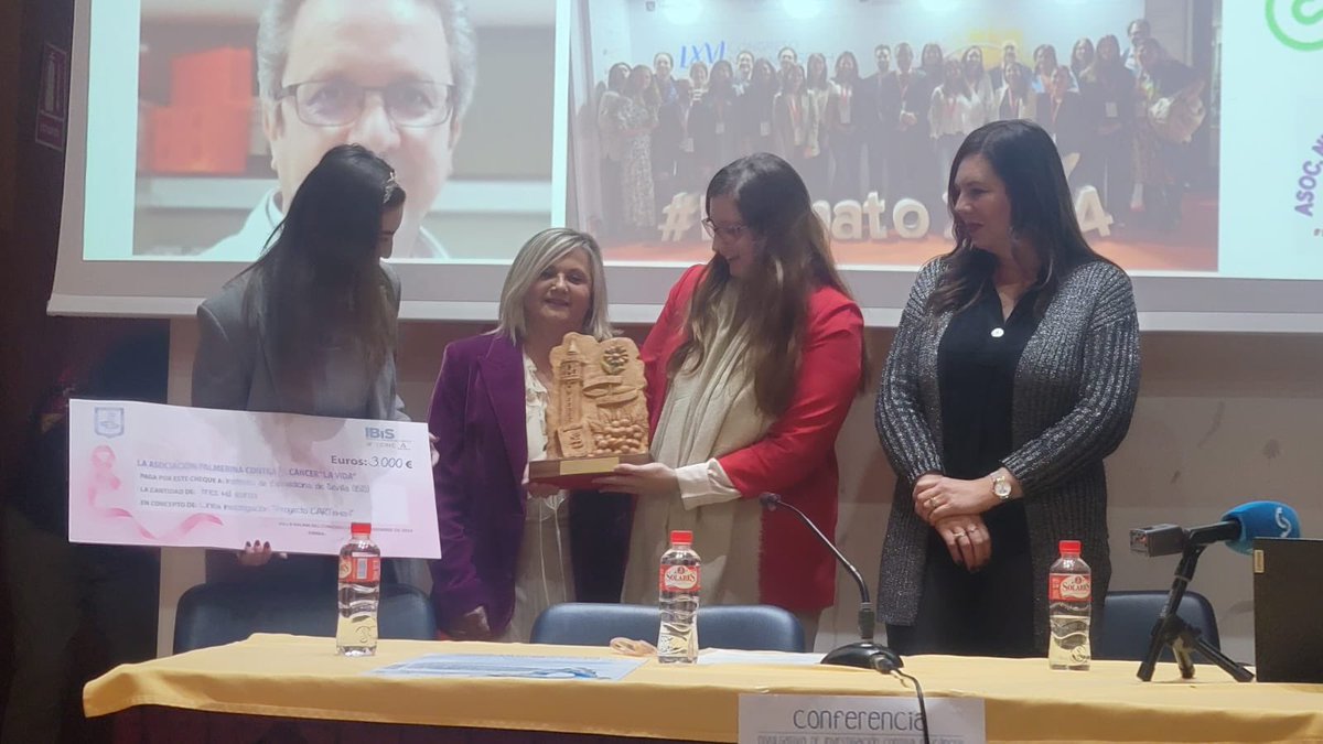 Estefania_GarG's tweet photo. Gracias Asociación Palmerina por el apoyo a nuestra investigación en #CART  Tantas horas, tanto esfuerzo, tanta entrega, cobran sentido.
Porque nuestro trabajo es fascinante e increíble pero también es muy duro.
@HematoHUVR 
@ibis_sevilla 
@PalmaDelCondado https://t.co/7dnMZZGO0D
