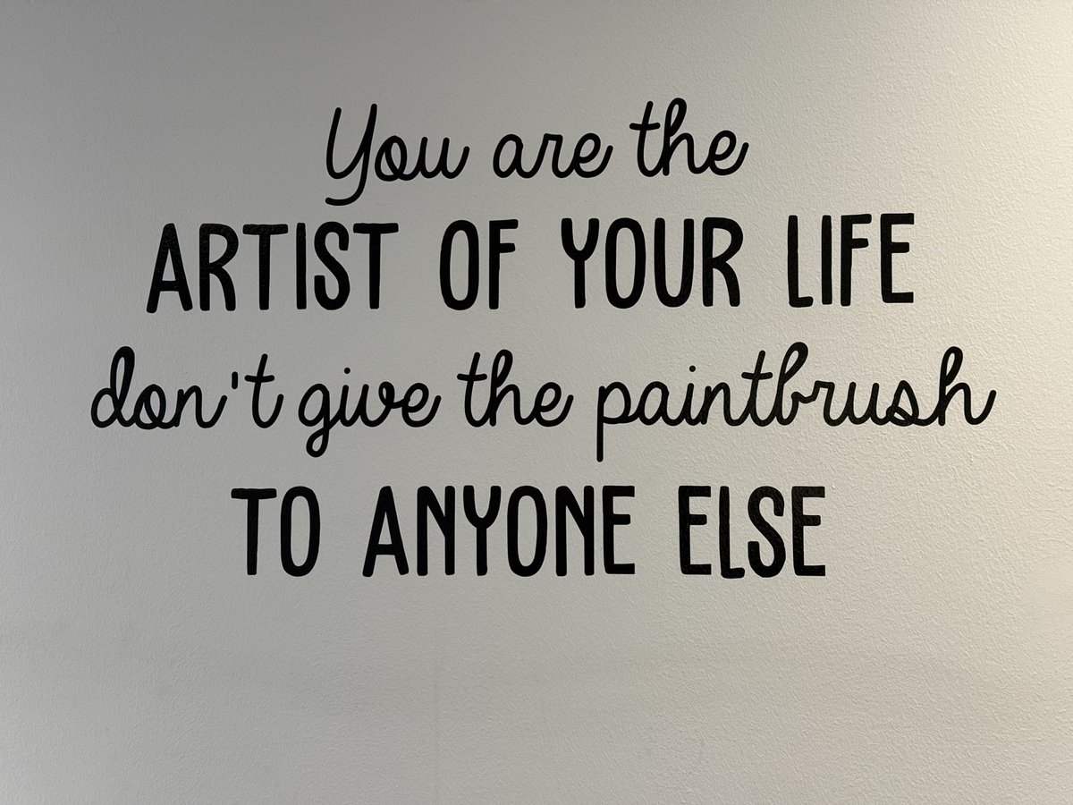 PocketAD_'s tweet image. Life's canvas is yours to paint 🎨 Every stroke, every color choice, every detail is up to you. Don't hand over the brush to doubt, fear, or anyone else that doesn’t share your vision. Paint with purpose, &amp;amp; create a masterpiece of your own. #LifeIsArt #OwnYourLife