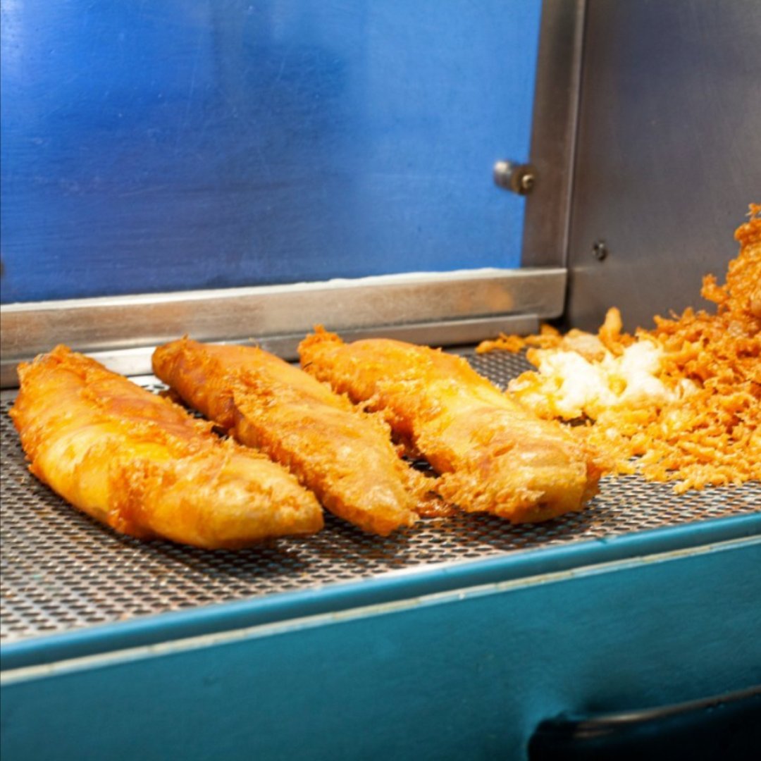 ⛔️ CAUTION: moving precious cargo ⛔️

Cooked to perfection, if we do say so ourselves!