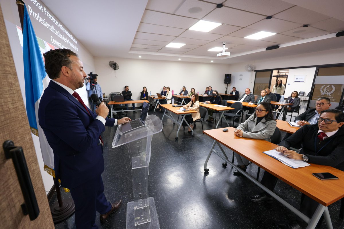 CLDP_DOC's tweet image. 💼 📚 On December 4, @CLDP, @StateDept, and @MinfinGT held a workshop on procurement professionalization. #ProfessionalProcurement #ImprovedEfficiency