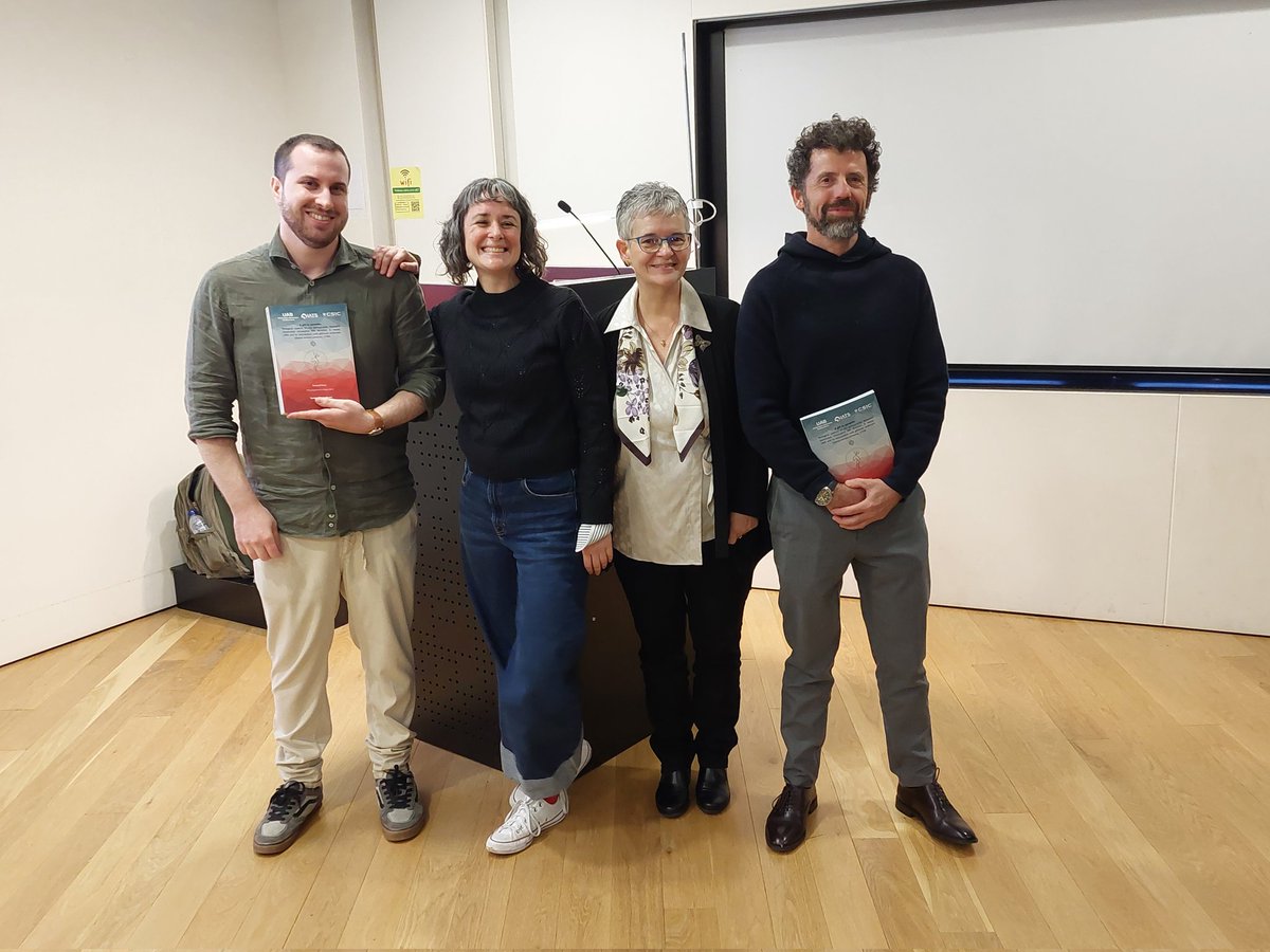 Astrid Holzer (@fish_n_bugs) on Twitter photo Honored to evaluate Enrique Riera Ferrer's PhD <a href="/UABBarcelona/">Universitat Autònoma de Barcelona</a> 'cum laude' today. Six fantastic papers and a proud team of supervisors at Instituto de Acuicultura Torre de la Sal! Honored to evaluate Enrique Riera Ferrer's PhD <a href="/UABBarcelona/">Universitat Autònoma de Barcelona</a> 'cum laude' today. Six fantastic papers and a proud team of supervisors at Instituto de Acuicultura Torre de la Sal!