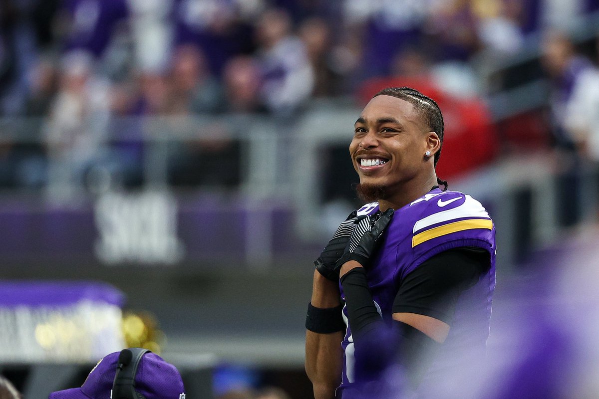 The33rdTeamFB's tweet photo. Justin Jefferson needs his own page in NFL record books at this point 📖

*Some* of the NFL records JJettas holds:

🎖️ Most receiving yards per game (96.8)
🎖️ Most receiving yards through first two seasons of a career (3,106)
🎖️Most receiving yards through first three seasons (4,825)
🎖️ Most receiving yards through first four seasons (5,899)
🎖️ Most receiving yards through first five seasons (7,069+)
🎖️Youngest player to reach 7,000 rec. yards (25 years, 175 days)
🎖️Youngest player to lead the NFL in receptions & rec. yards (128/1,809 at age 23)
🎖️Fastest player to 5,000 rec. yards (52 games)
🎖️Fastest player to 6,000 rec. yards (62 games)
🎖️Most games with 100+ rec. yards through four seasons (29)
🎖️ Most games with 100+ rec. yards through five seasons (33+)
🎖️ Highest paid non-QB by annual salary ($35M)