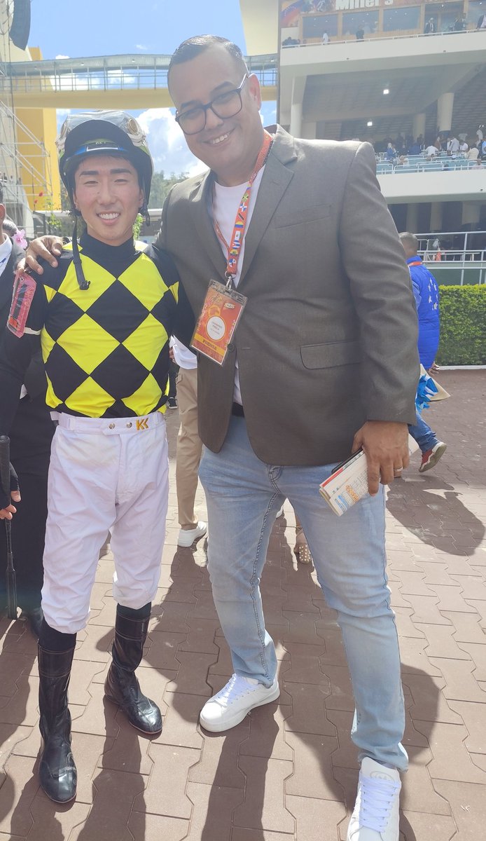 PIRELAESPINA's tweet photo. Con Kazushi Kimura! Tremendo Personaje! Digno Personaje! Muy Humilde y Una Gran Persona! https://t.co/KNEQYvs2CZ