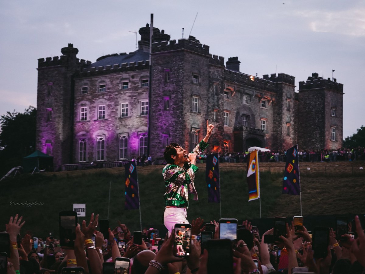 boopharryboop's tweet image. Love on tour forever ❤