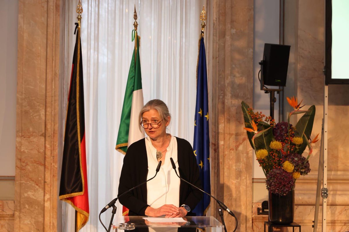 Italy in Germany tweet media