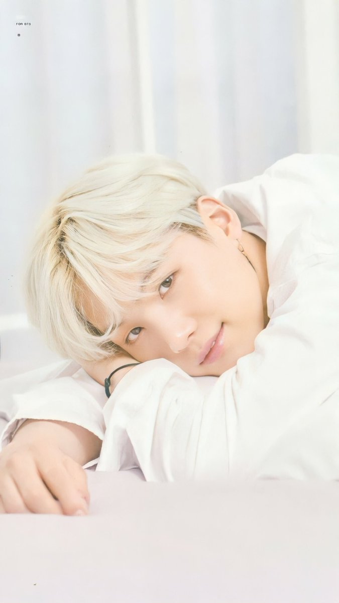 bangtan_elfe's tweet photo. Good night Army 💜
#Yoongi #MissingYoongi https://t.co/vx0lalptLg