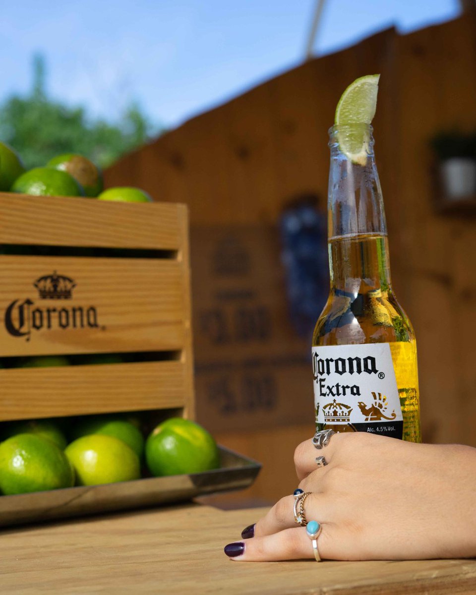 CoronaPR's tweet photo. ¡Con Corona en mano nos fuimos a pasar el día relax! 🤩

#CoronaPR #ThisIsLiving #RelaxResponsablemente https://t.co/qx2SB9A2Py