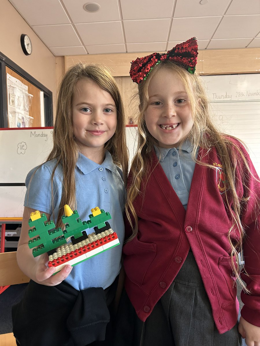 didyousayplay's tweet photo. S and L worked to construct a Christmas tree. They then made different sizes and labelled the ‘big, middle size and tiny’ Christmas trees. Tomorrow we will continue our learning and help Santa measure some of trees in class @PPGlasgow @STEMglasgow @StRoseOfLimaPS https://t.co/qTYfsgUNI7