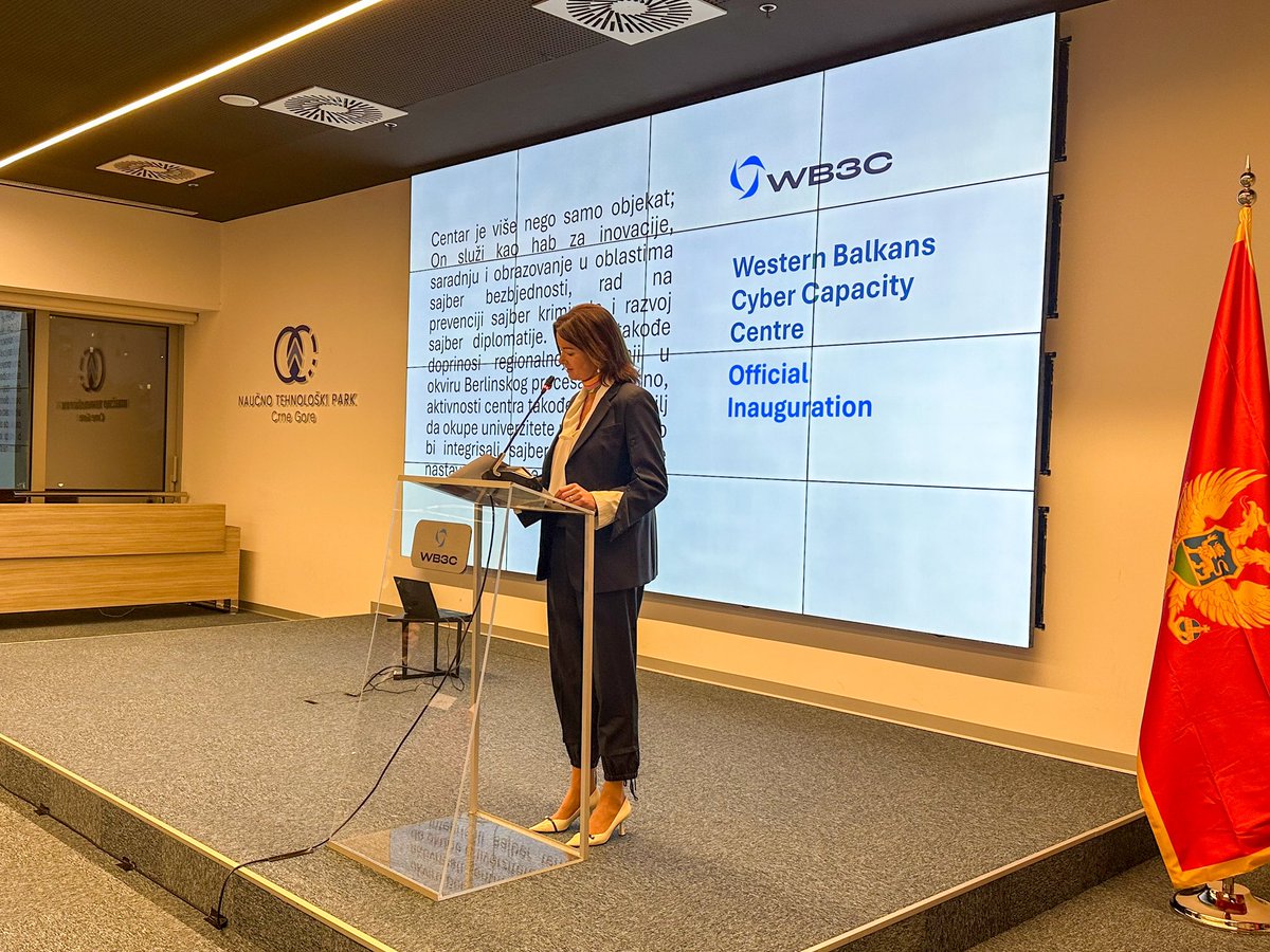 MZEZ_RS's tweet photo. MZEZ @tfajon 🇸🇮 ob otvoritvi Centra za kibernetsko zmogljivost na #ZahodniBalkan @WB3C_org v Podgorici: “Center bo tvorno prispeval h krepitvi kibernetske odpornosti Zahodnega Balkana. Hkrati predstavlja dokaz, da lahko skupaj ustvarimo varnejše digitalno okolje za državljane.” https://t.co/eEyVqZjKJv