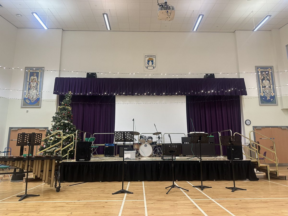 Some incredible performances during today’s rehearsals! Tickets are selling fast - get yours on ParentPay for the concert tomorrow! 🎄🎅🏻