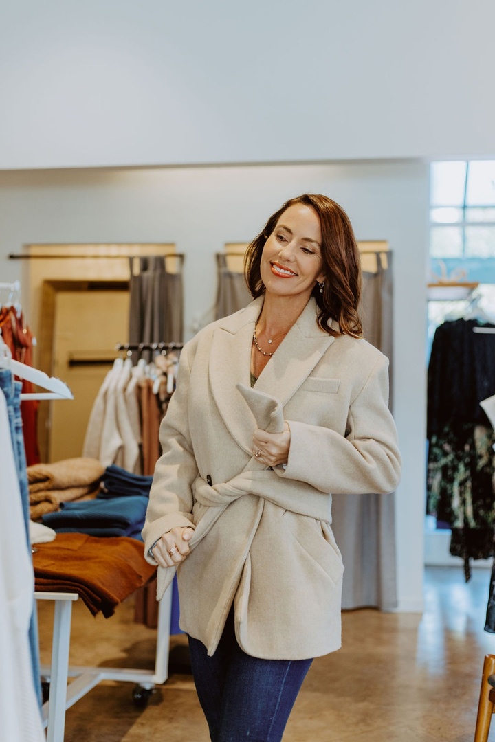 From trendy outerwear to cozy accessories, Madam Butterfly has a selection of stylish gifts that will delight anyone who loves to stay ahead of the fashion curve.

✨View our complete Holiday Gift Guide: shoppavilions.com/holiday-gift-a…