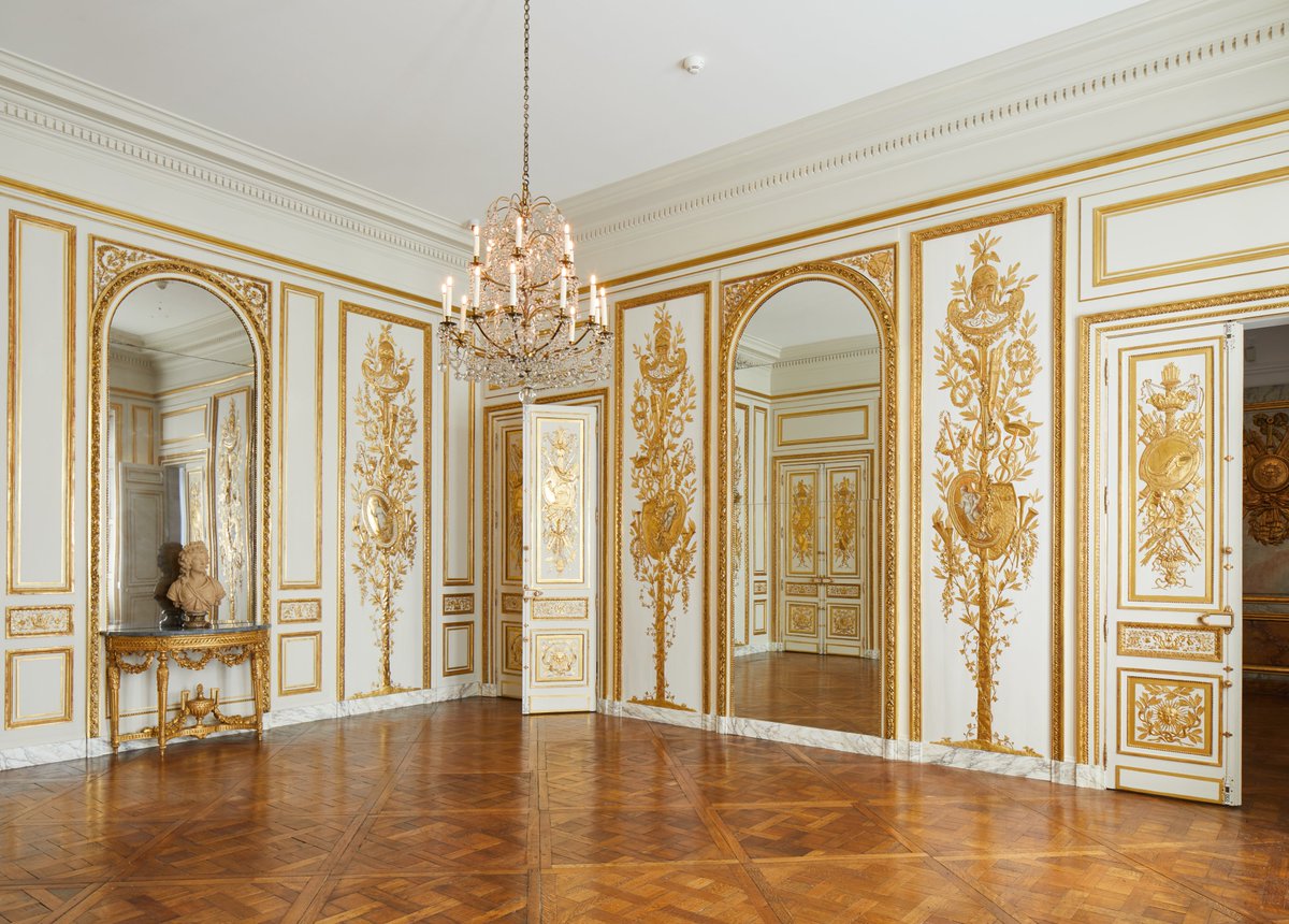Musée Carnavalet (@museecarnavalet) on Twitter photo Le mardi 17 décembre, participez à une rencontre exceptionnelle avec Ulysse Jardat, conservateur du patrimoine au département des décors, du mobilier et des arts décoratifs du <a href="/museecarnavalet/">Musée Carnavalet</a>, autour du décor du salon de l'hôtel d’Uzès.
👉Plus d'infos : bit.ly/SalonUzès Le mardi 17 décembre, participez à une rencontre exceptionnelle avec Ulysse Jardat, conservateur du patrimoine au département des décors, du mobilier et des arts décoratifs du <a href="/museecarnavalet/">Musée Carnavalet</a>, autour du décor du salon de l'hôtel d’Uzès.
👉Plus d'infos : bit.ly/SalonUzès