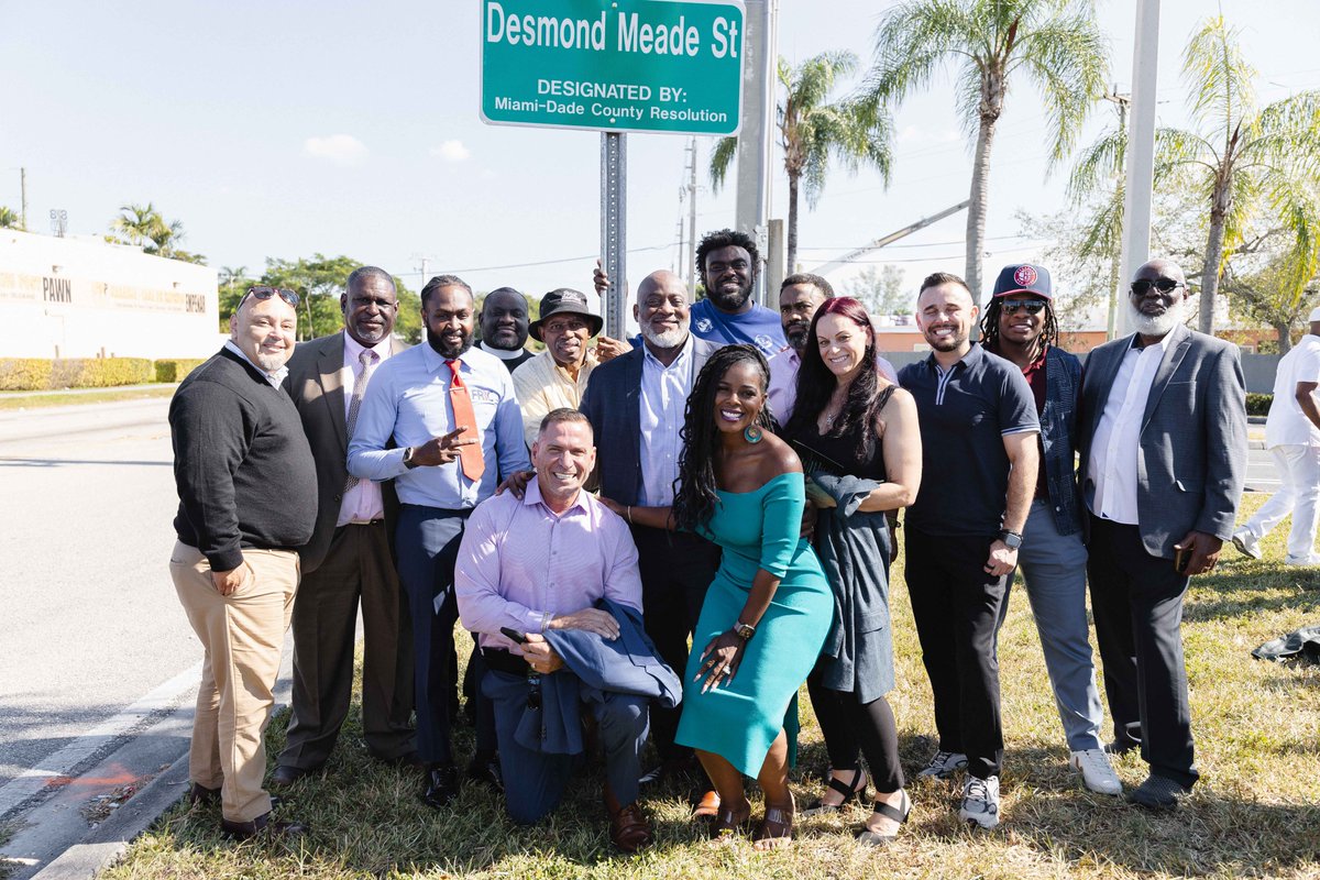 FLRightsRestore's tweet photo. This past Friday, Miami-Dade County made history. A street was named in honor of Dr. @desmondmeade, and with a heartfelt surprise, December 6, 2024, was officially declared Desmond Meade Day. 🎉

This moment is more than a name on a sign or a calendar—it’s a testament to how hope and resilience can transform lives. It’s a celebration of possibility, of change, and of giving flowers while people can still see them.

Thank you to the supporters, local officials, and influencers who came together to honor this moment. Your presence made it all the more special, showing that when we unite, anything is possible.

#DesmondMeade  #MiamiDade  #SecondChances #FRRC #AnythingIsPossible
