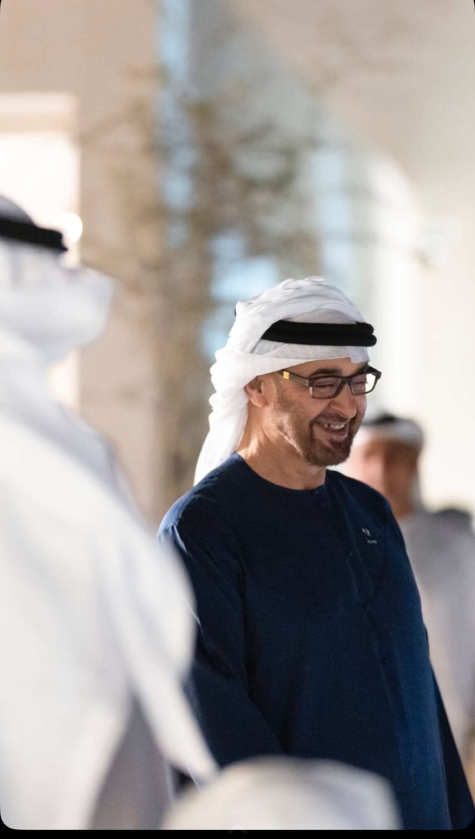 BuHamdan82's tweet photo. سيدي صاحب السمو الشيخ محمد بن زايد آل نهيان حفظه الله 🇦🇪 https://t.co/qg9c5YC7gY