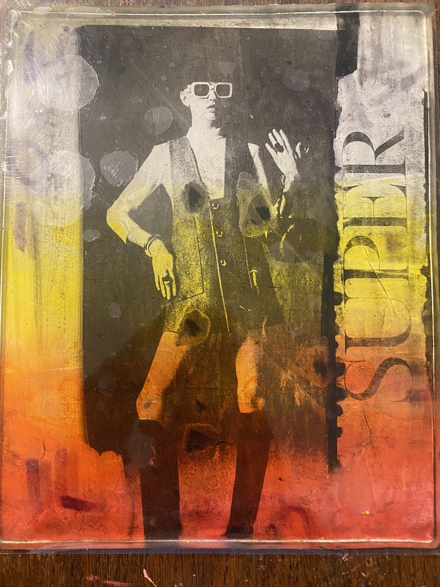 ennemusic's tweet photo. Day 6: "The Look Book" 80 day fashion journal in my Sketchbook!
.
Here is my day 6 entry! The Super Diva Pose. Another Gel plate transfer with Umbre colouring π₯π₯°β¨β€οΈβπ₯πΉ
#art #sketchbook #artjournal #fashion #style #stylelab https://t.co/N8Vl2fUjPg