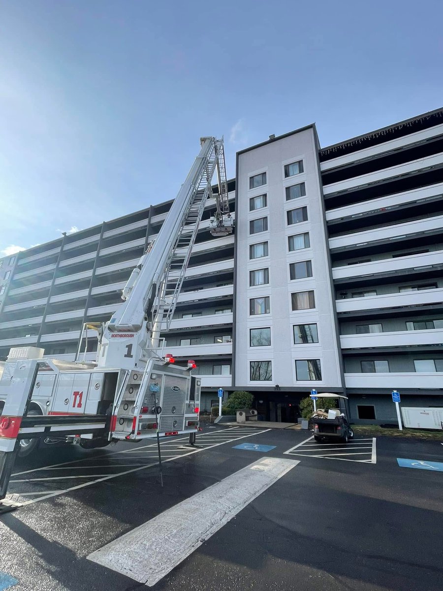 Local3057's tweet photo. Tower 1 working at a high rise fire in Westborough. Fire on the 7th floor. All companies committed. https://t.co/I5cmfJjD73