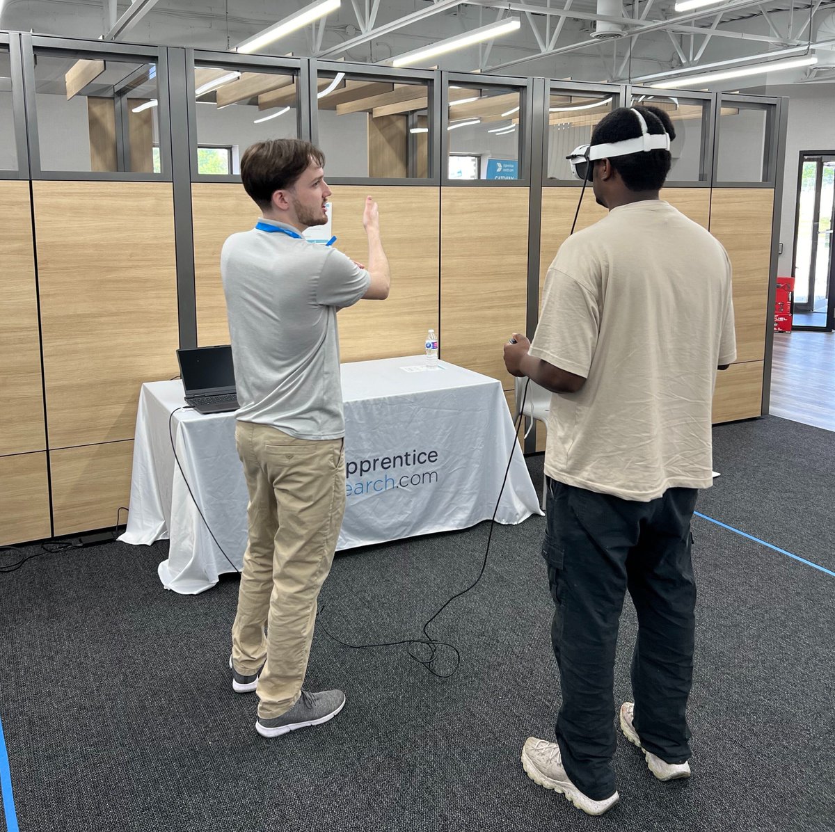 HaltonIEC's tweet photo. Big changes at the HIEC Career Lab!
Thanks to @ONTrillium, we’ve created a vibrant hub for students, job seekers, and employers.
See how this transformation is already making a difference in Halton: https://t.co/CuiRWF5SJg
#HIEC35 #CareerDevelopment #CareerLab https://t.co/80f62JhW3k