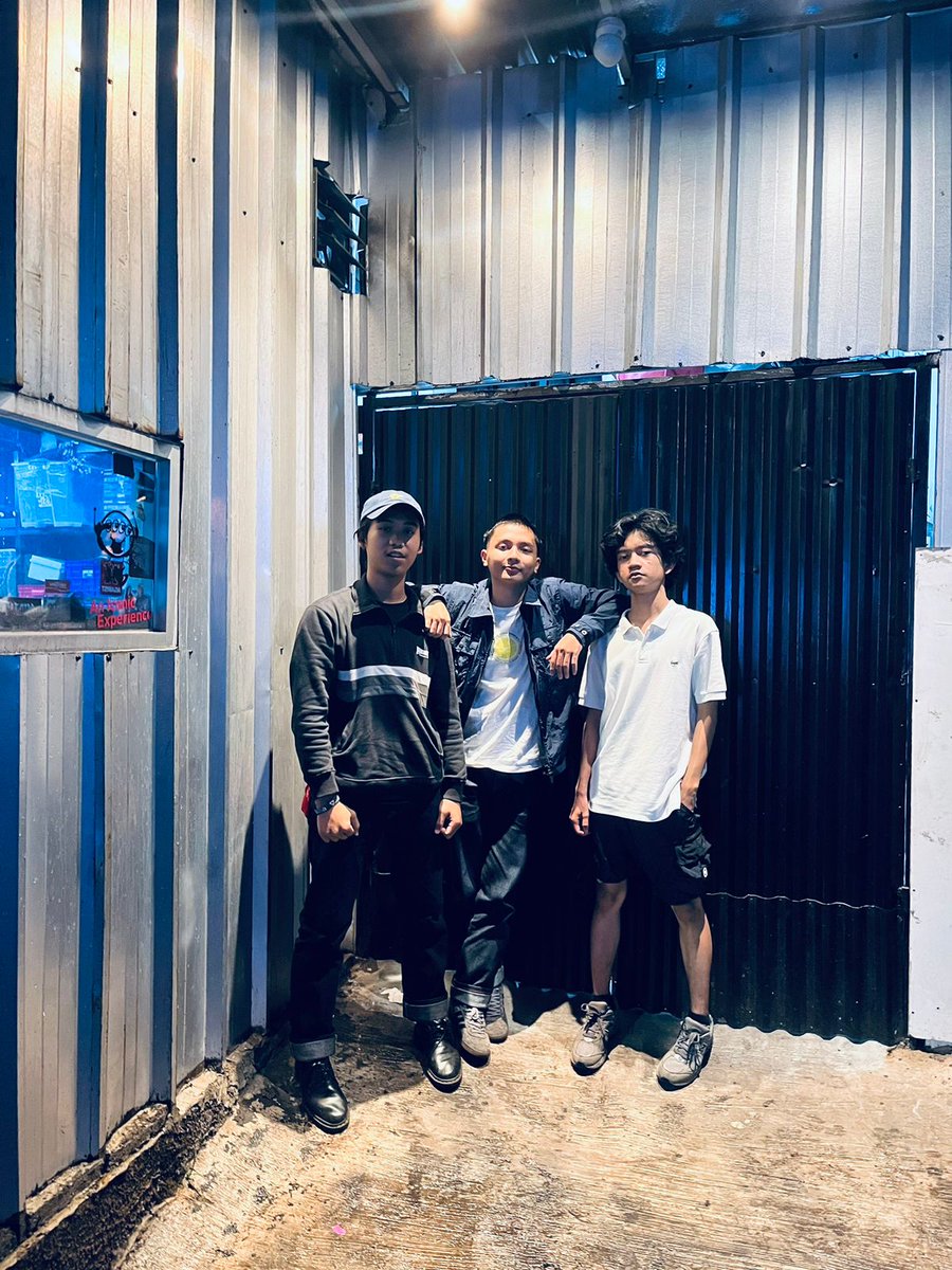 D1FF3R3NCE's tweet photo. baringah nu di bdg! https://t.co/dYhjFn0D0y