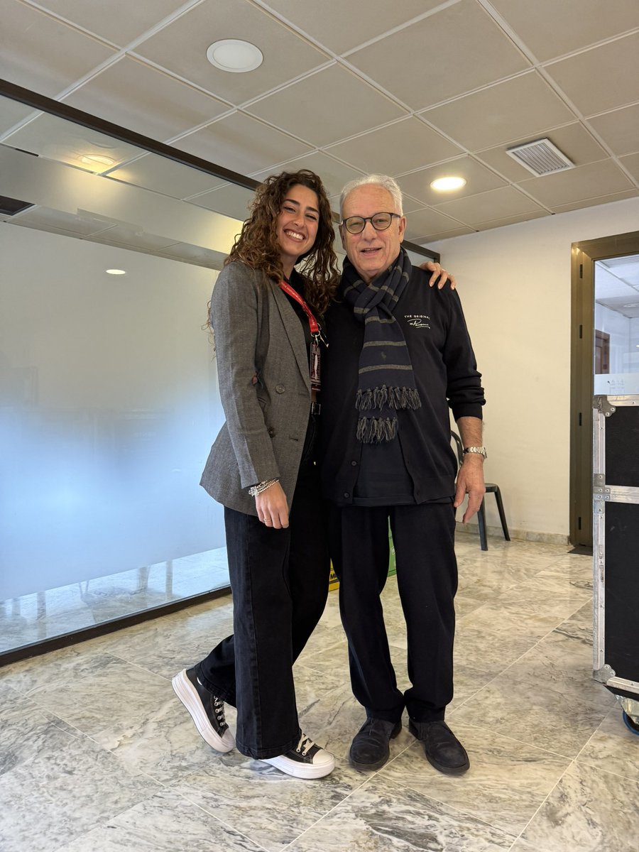 96Pausini's tweet photo. Original Pausini 🥰 con affetto @Laura4uOfficial  @LauraPausini https://t.co/gvmpXWZjQn