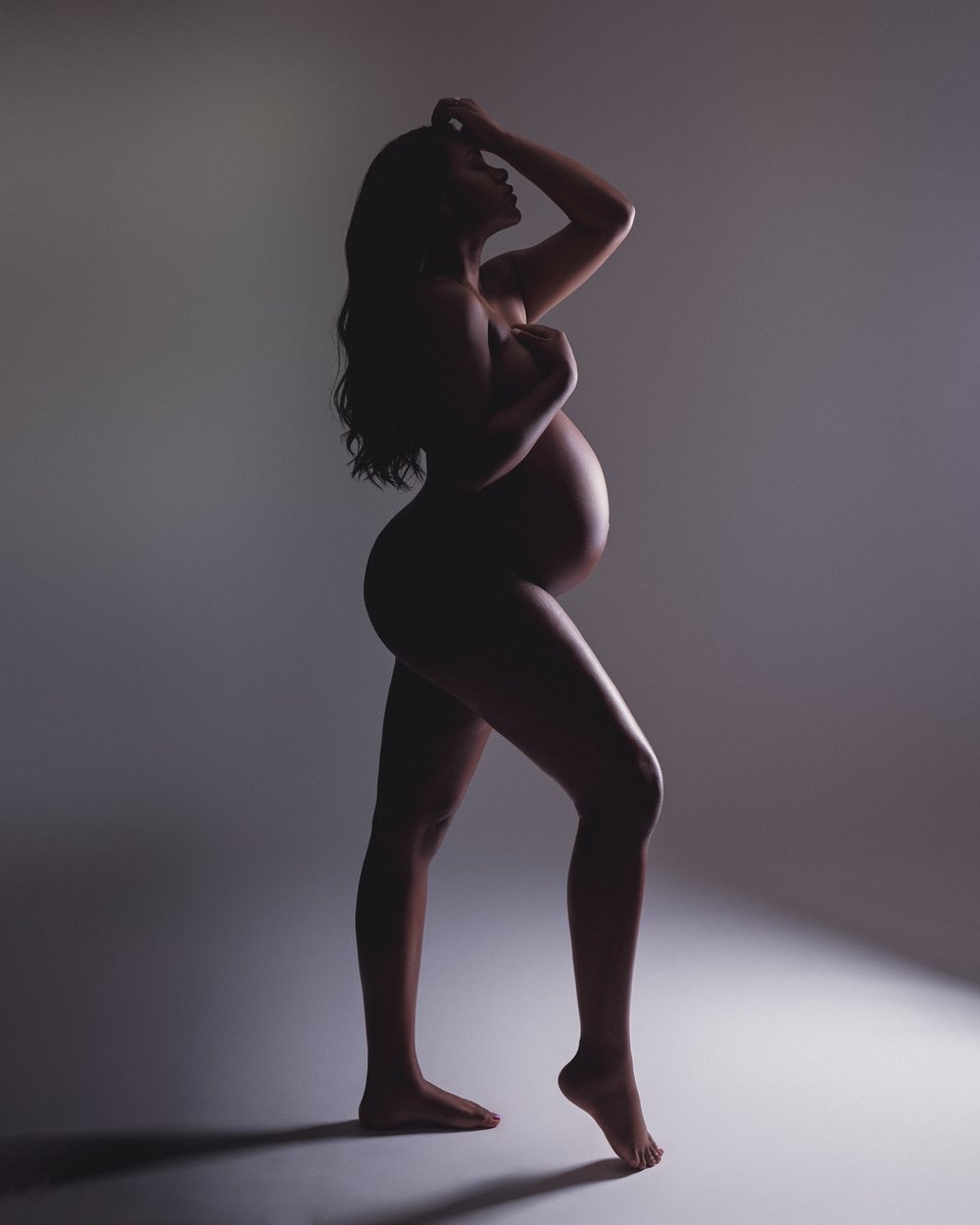 lvlstudios1's tweet photo. Highlighting this mammas perfect belly glow, how exciting to be this far along during such a beautiful season. Don't forget to book for your perfect moment with the link and information is in my bio ☺️🎄⁠

⁠
#Motherhood #MomentsOfMotherhood #MomLifeBestLife #MotherhoodRising https://t.co/4EaWKFfWOf
