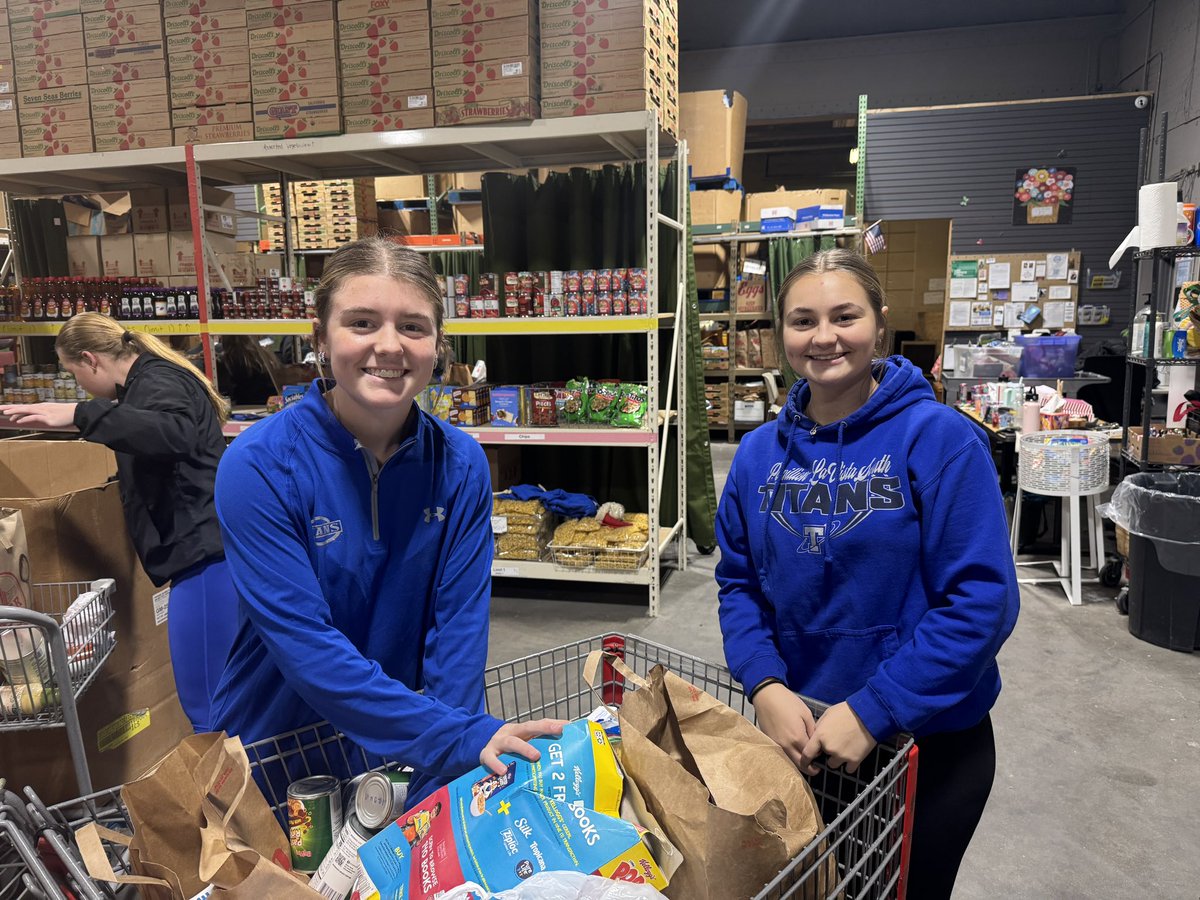 Titan Softball (@plstitanssb) on Twitter photo It’s a blessing that St. Vincent DePaul food pantry allows us the opportunity to volunteer every year. The team was able to move and sort roughly 9,000 lbs of food and donations from the <a href="/WOWT6News/">First Alert 6</a> food drive! This is an event we are excited to be a part of every year! #Blessed It’s a blessing that St. Vincent DePaul food pantry allows us the opportunity to volunteer every year. The team was able to move and sort roughly 9,000 lbs of food and donations from the <a href="/WOWT6News/">First Alert 6</a> food drive! This is an event we are excited to be a part of every year! #Blessed