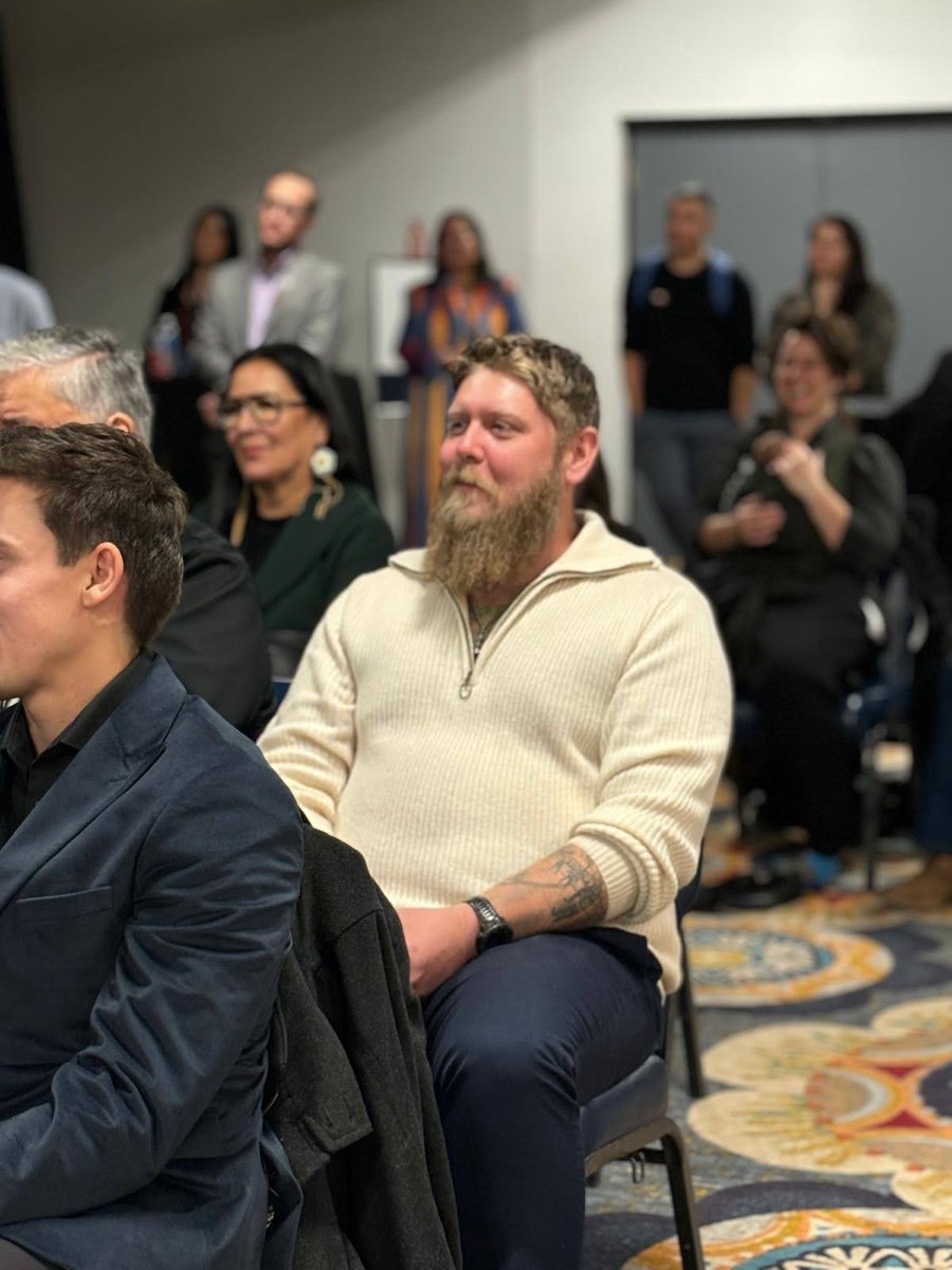 Congratulations to WLGL Legal Counsel, Casey Caines, called to the bar by the Honourable Justice Fagnan of the Alberta Court of Appeal, accompanied by former Federal Justice Mandamin! 
Casey, a Cree and Dene iskwew from Fort Nelson First Nation, continues to inspire.❤️⚖️🥳