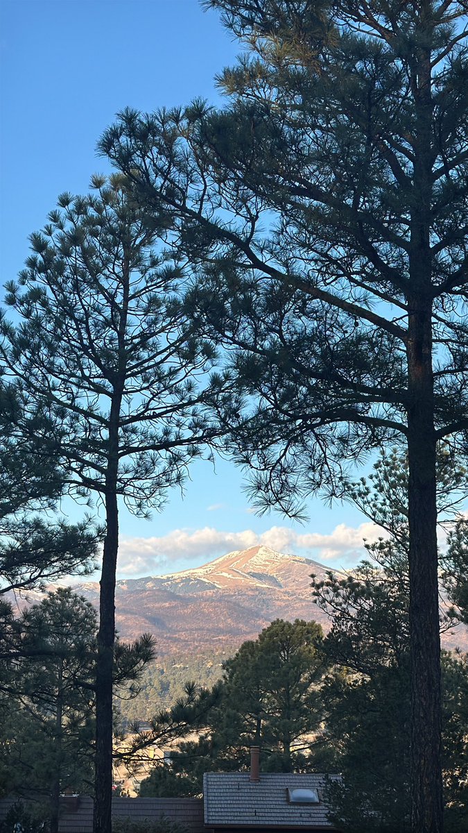 migueldgc's tweet photo. Ruidoso, Nuevo México. https://t.co/pTB3ZRbp1D