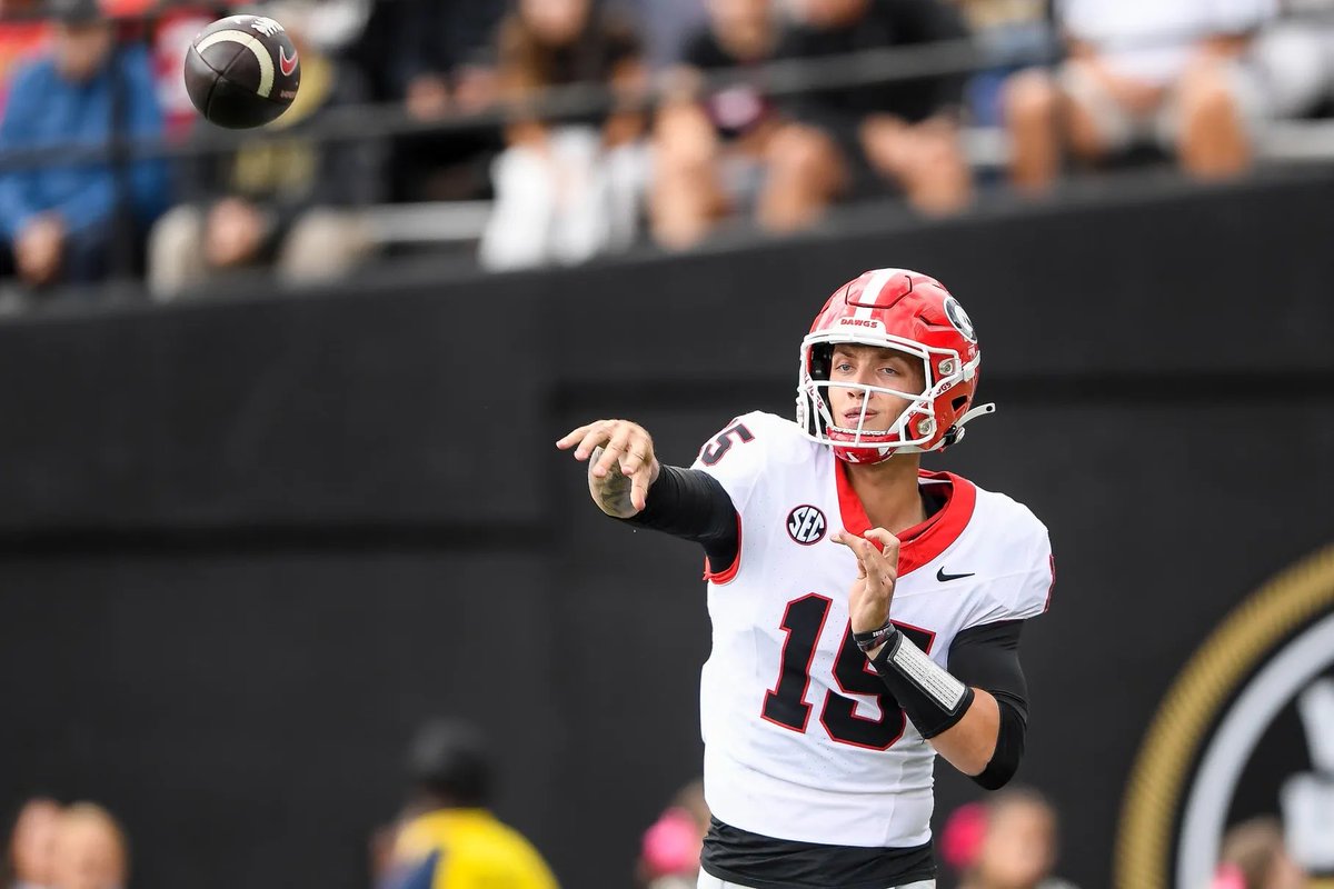 Thanks for everything, Carson Beck

Career statistics: 

🔥 68% completion percentage
🔥 7,912 yards
🔥 58 Touchdowns

#DGD #GoDawgs