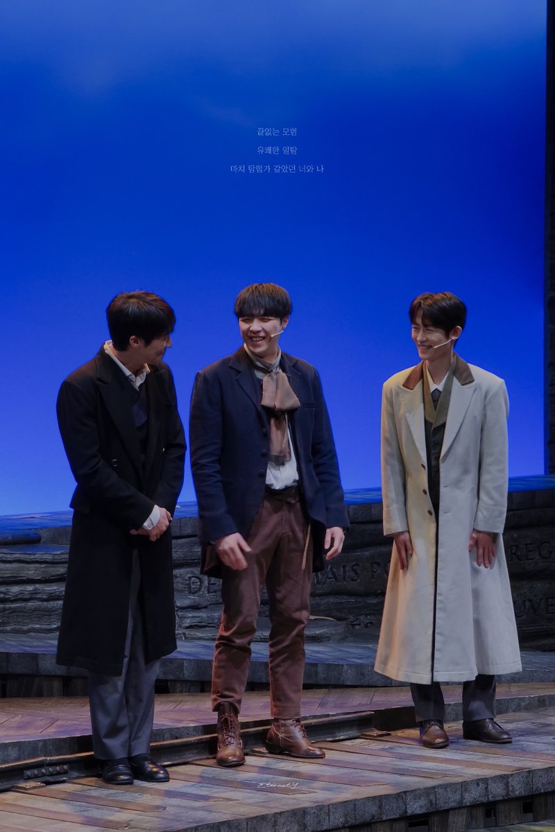 duddnjsmnt's tweet photo. 241207 랭보 무대인사

베를렌느 役 | #김지철 
랭보 役 | #박정원
들라에 役 | #신은호 https://t.co/e7WKzJarOa