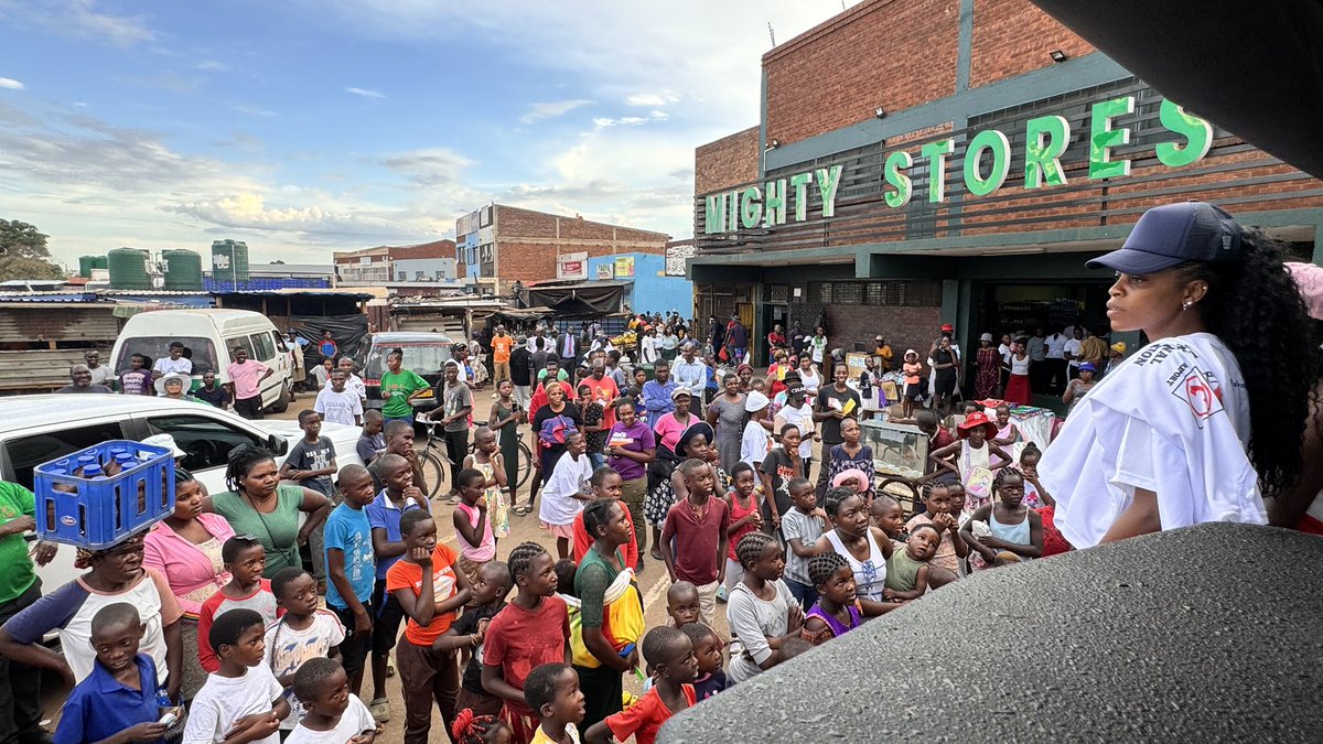 ZIMCODD1's tweet photo. Scenes from our Roadshow tour commemorating International Anti-Corruption Day 2024 #IACD2024. #Youth4Integrity come out with a strong voice against corruption. The message is clear, REFUSE, RESIST, REPORT Corruption! #SIYACorruption https://t.co/25huVIqOnm