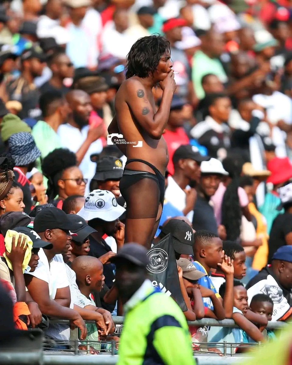Tall Schoolboy Sipho tweet media