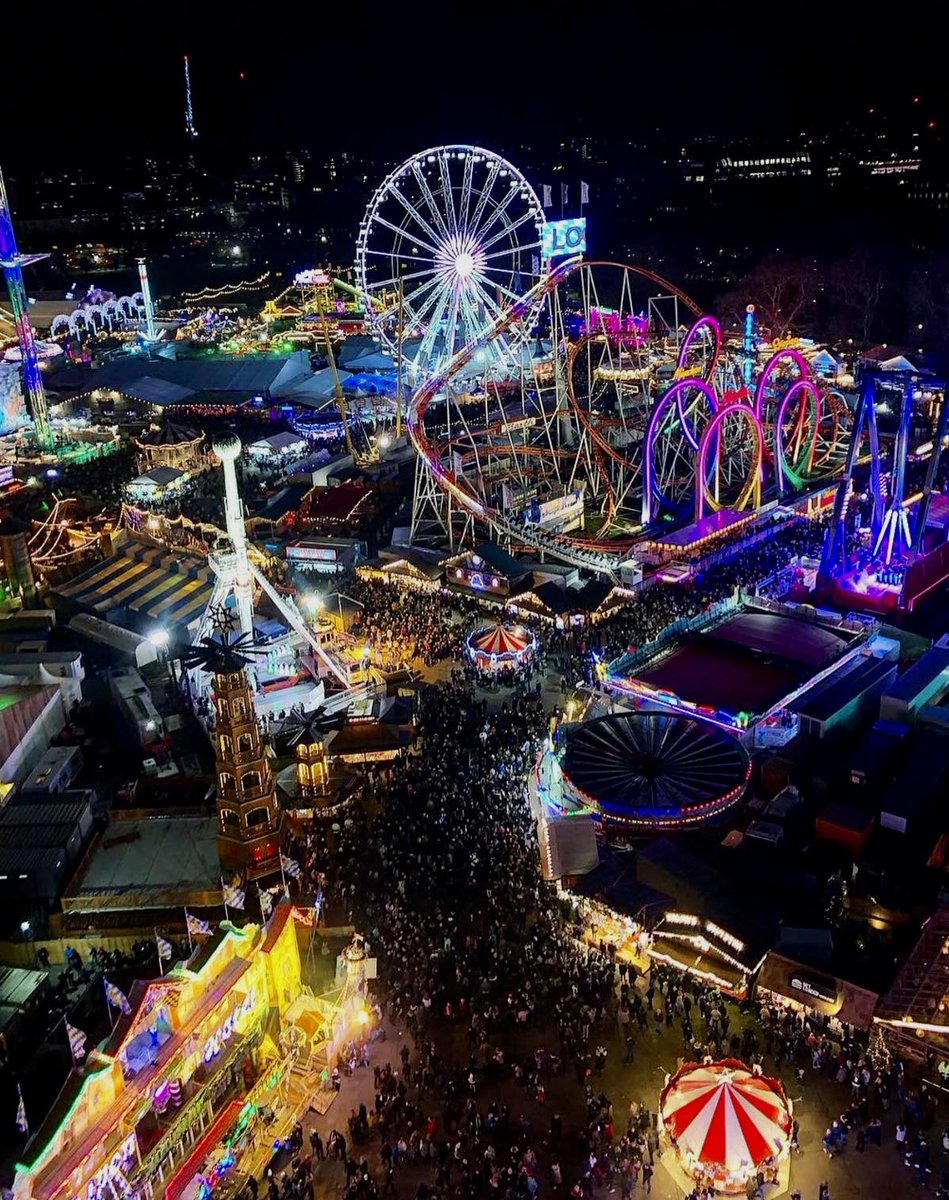 ambahram's tweet photo. Winter Wonder Land, Hyde Park 🎢🎡❄️ https://t.co/FmzRH9eqDH