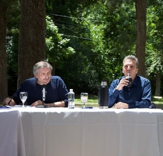 ✌🏿

CAGASTE, MILEI...

Si pensabas ganar las legislativas de 2025, olvidate.

Con esta mesa opositora, no tenes chances.