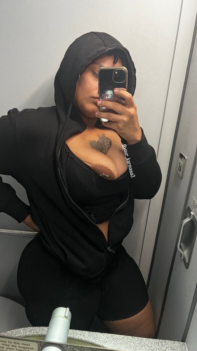 Flights, not feelings 😘 https://t.co/HCZnYXYjV2