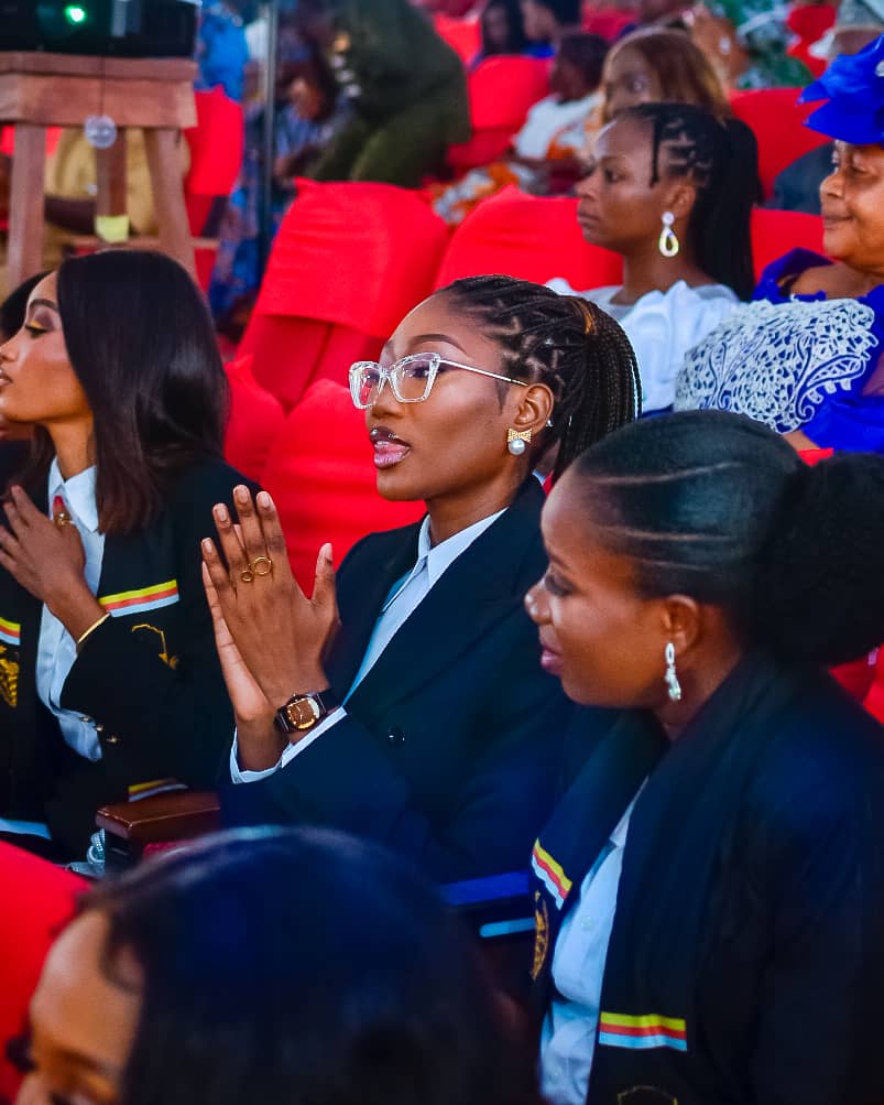Meravis_'s tweet photo. Reintroducing;

Dr. Mercy A. Sobokie
(MB;BS NDU)

Best student in Obstetrics &amp; Gynecology
Best student in Surgery
Distinction in Surgery
Best Graduating Student, Faculty of Clinical Sciences

Only up from here!🌟 https://t.co/BtYDVT9mdD