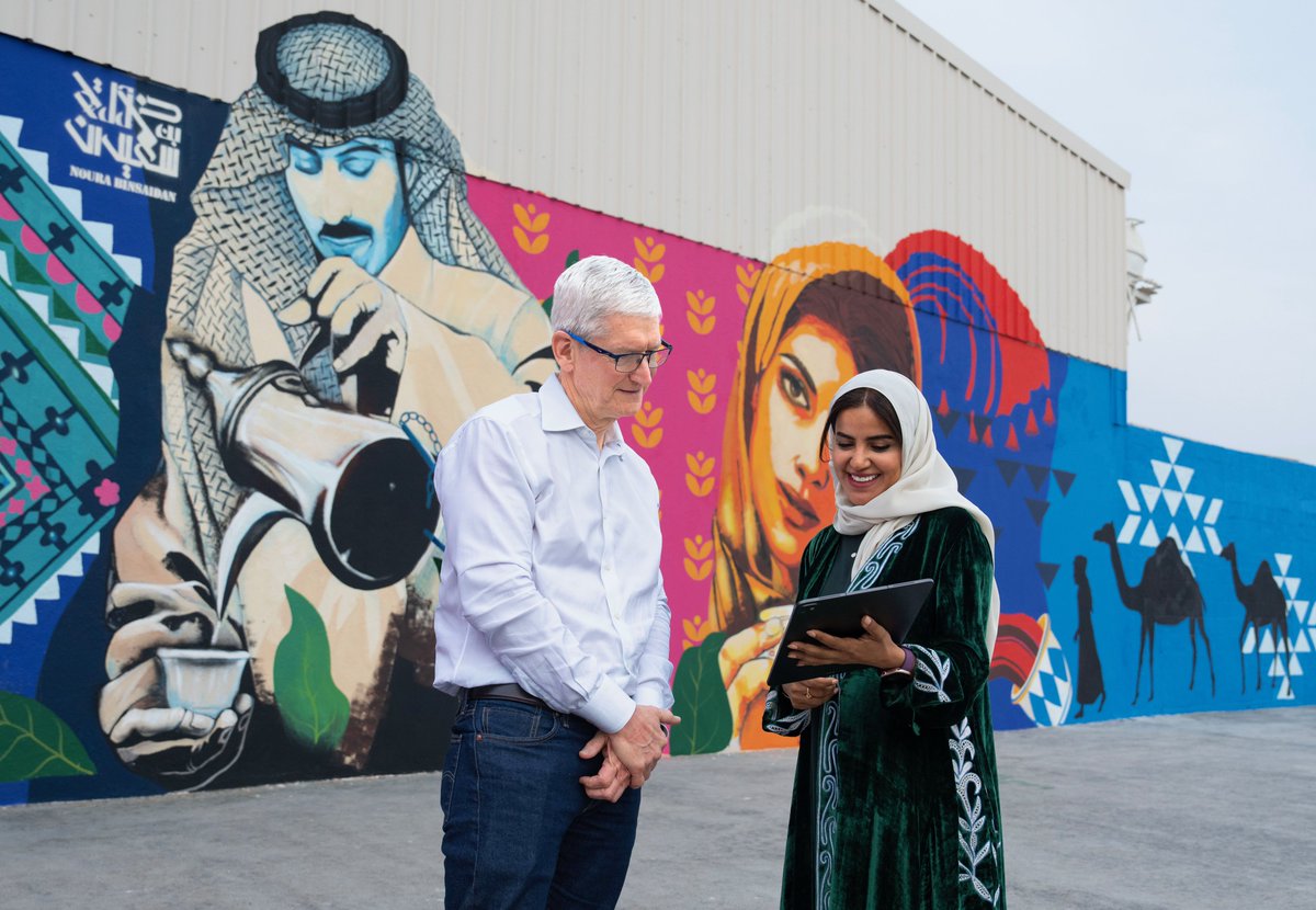 Thank you, <a href="/Nourabinsaidan/">نوره بن سعيدان</a>, for showing me your beautiful mural in the JAX District! It was such a pleasure hearing how you use iPad Pro with Procreate and Apple Pencil Pro to develop your designs, merging art and technology.