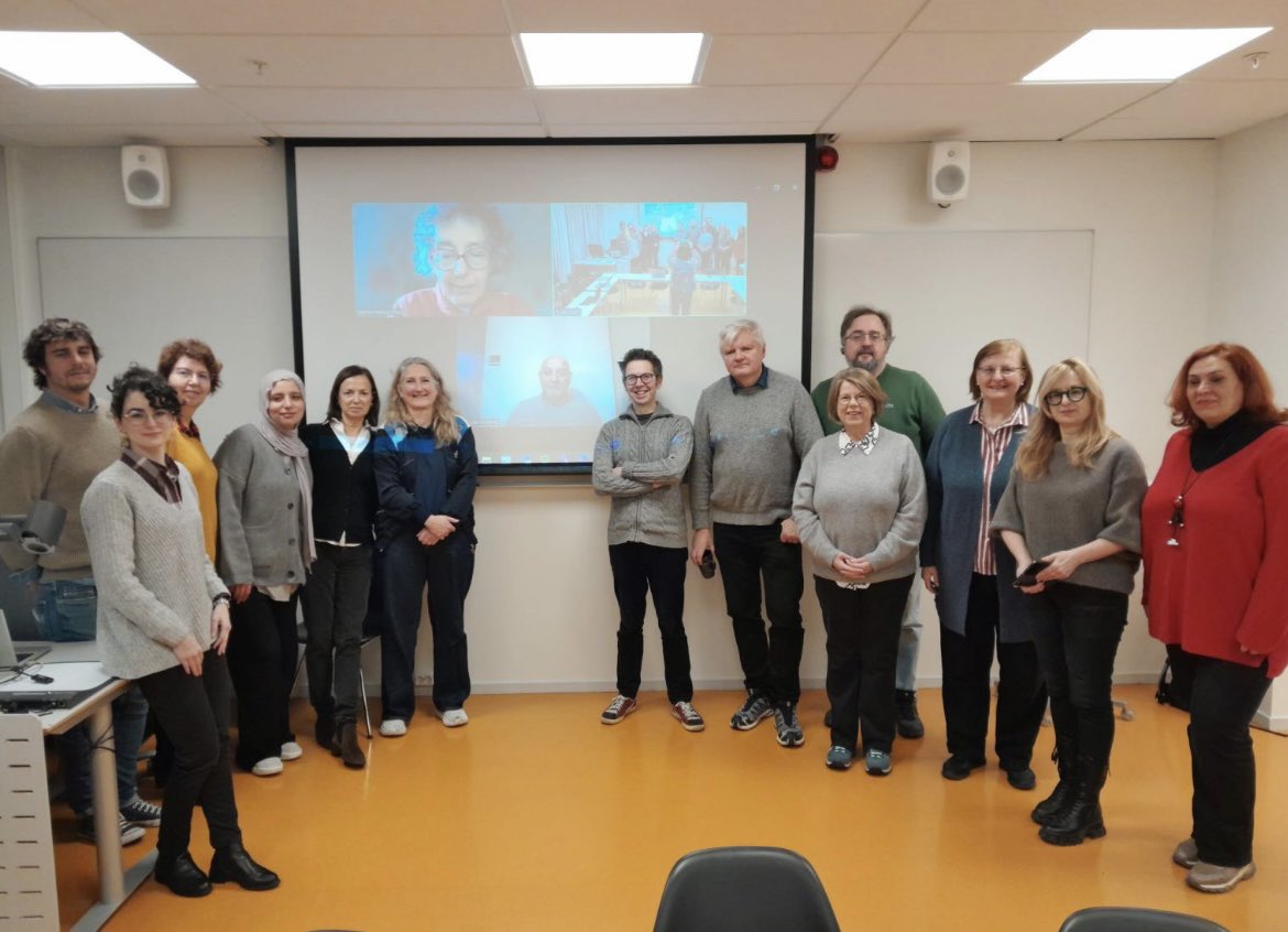 In November we had our second transnational meeting at OsloMet, NORWAY, to discuss WP3, WP5 and to start the work on WP4.
For details:
dilan4scientists.eu/index.php/2024…