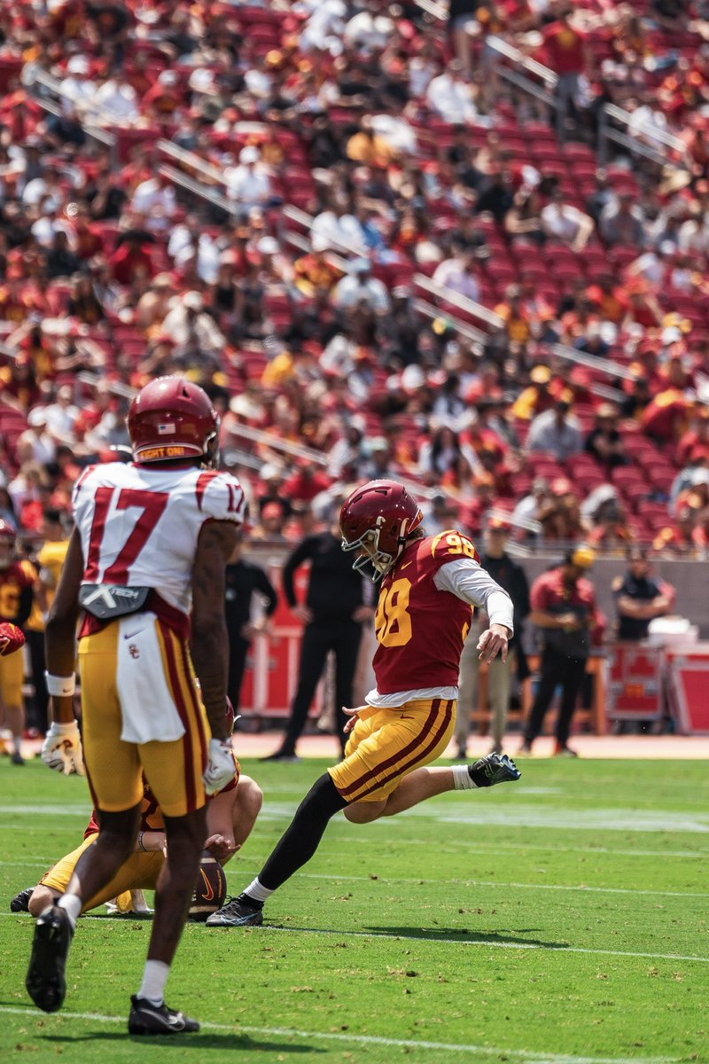 I will be entering the Transfer Portal with 1 year of eligibility. Thank you USC! Fight on forever!✌️