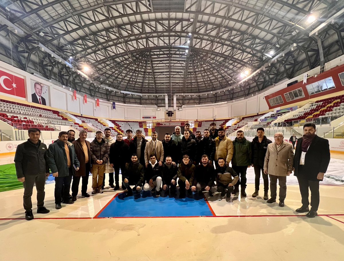 📢 Cumhurbaşkanımız, Genel Başkanımız Sayın Recep Tayyip Erdoğan’ın teşrifleriyle!

14 Aralık Cumartesi günü gerçekleştireceğimiz AK Parti Erzurum 8. Olağan İl Kongremizin hazırlıklarına tüm hızımızla devam ediyoruz.

Kongre salonumuzda hummalı bir çalışma içerisindeyiz ve o