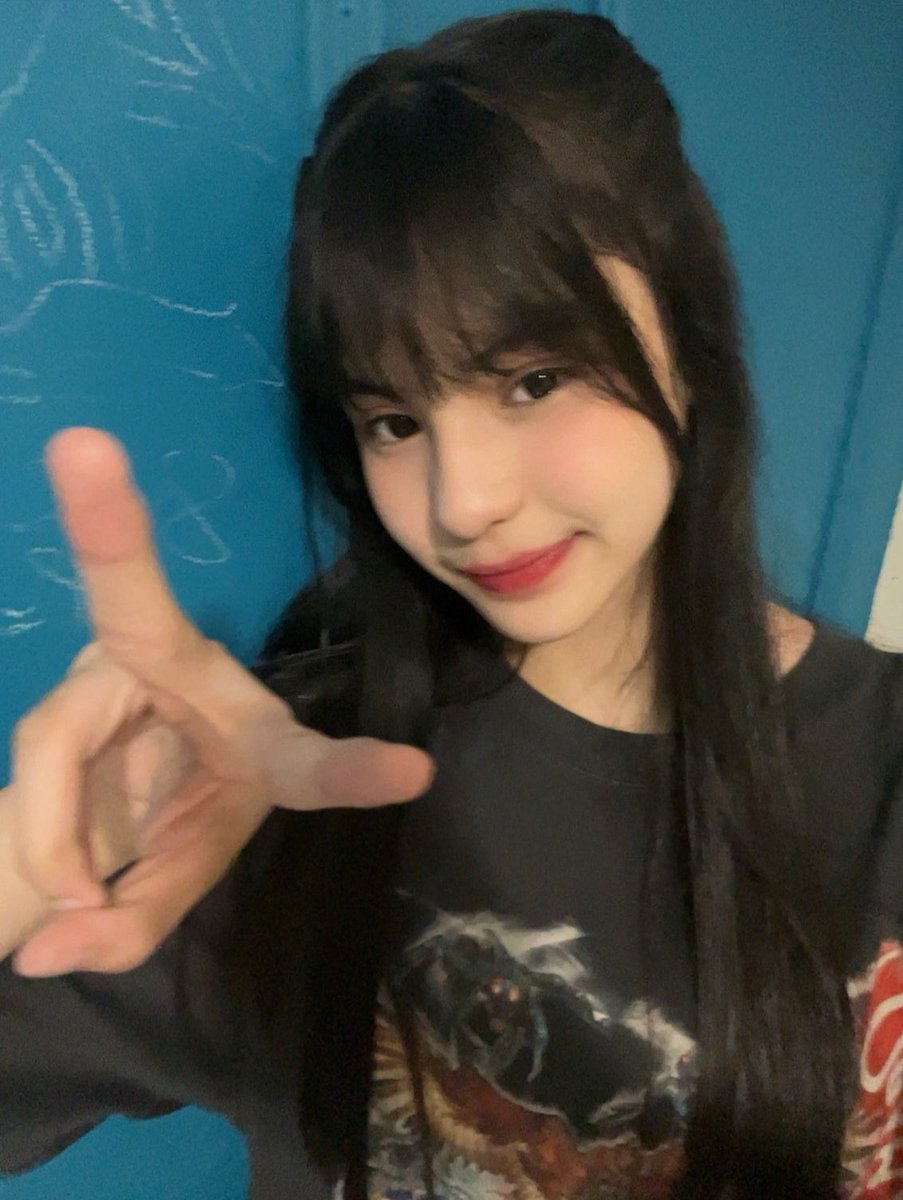 tawonvespa's tweet photo. Ini baru goresan awal, masih banyak goresan kuas mimpi yang akan kita buat🎨✨
#LifesCanvasColorsOfDiscovery
#ColorDreams🎨
@JTrisha_JKT48 https://t.co/zyjq6tYUQb