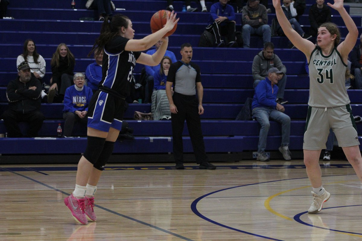 NIACCTrojans's tweet photo. The No. 15 NIACC women's basketball team leads NJCAA Division II in scoring averaging 100.5 points per game. The Trojans also lead NJCAA Division II by shooting 35.8 percent from 3-point range (100-279). The Trojans rank 6th in NJCAA Division II with 100 3-point goals made. https://t.co/fLSdTnZ7y8