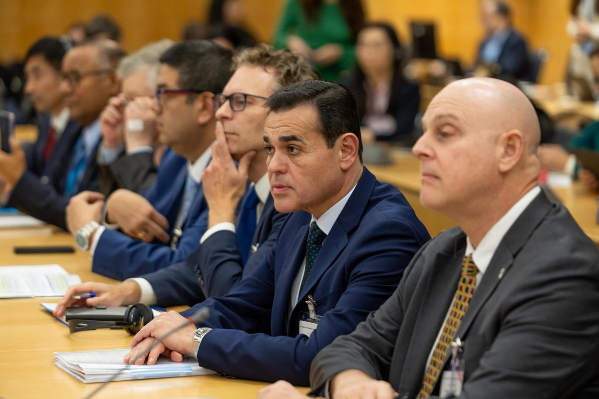 Durante el evento de la OECD en París, donde se lanzó el Informe de Perspectivas Económicas de América Latina y el Caribe, el presidente Santiago Peña habló sobre el potencial de Paraguay. Destacó las fortalezas: una economía estable, ubicación estratégica y un pueblo (1/2)