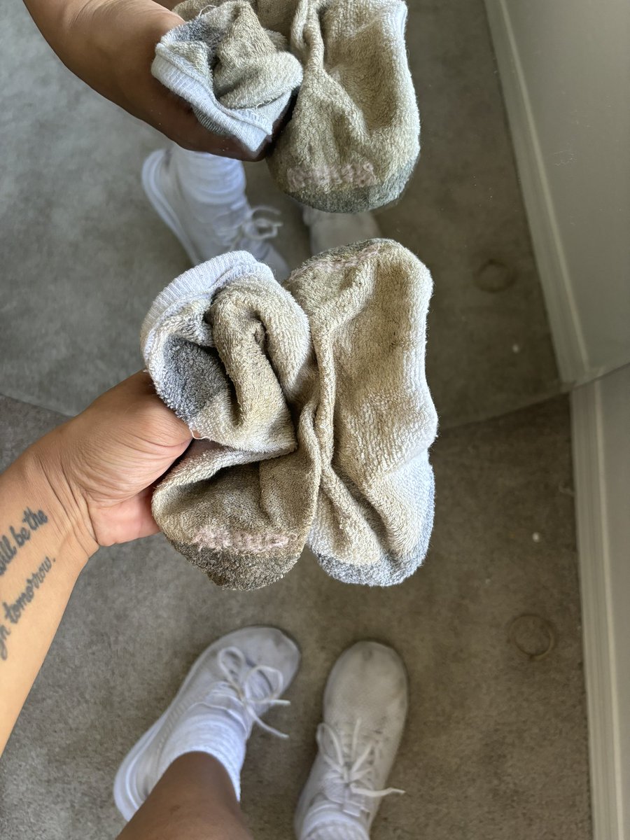 socksfromdiosa's tweet photo. Crusty just like you wanted🤭 https://t.co/6TGZP2Ysom
