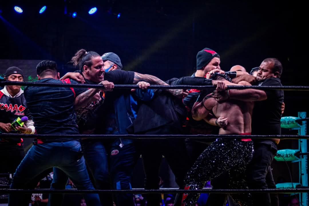 Ya ganaste mi campeonato y me sigues buscando creo que esto ya es personal Mesias cuídate porque este 2025 vengo con todo y nuevos Retos 

<a href="/mas_lucha/">Más Lucha</a> <a href="/luchalibreonlin/">Lucha Libre Online</a> <a href="/luchalibreaaa/">Lucha Libre AAA Worldwide</a> <a href="/LuchaAztecaAAA/">Lucha Azteca AAA</a>