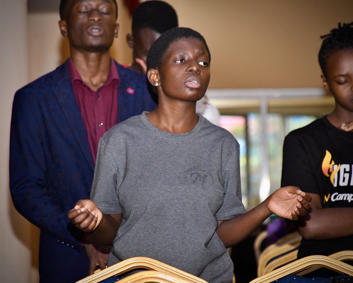 exploitsug's tweet photo. Knowing God transforms us into vessels of greatness and wonders
#unleashgreatness #calledtogreatness #exploits #52daysofprayer #90daysofmiracles #prayerretreat #52daysoffasting #upperroomexperience #exploitsserena https://t.co/PPq2duzR8B