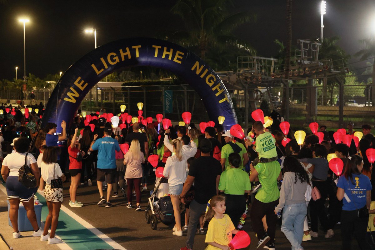 BrandStarInc's tweet photo. BrandStar proudly joined @LLSusa’s annual Light The Night fundraising walk, standing in solidarity with those affected by blood cancers. Together, we walked to shine a light on hope, resilience, and the fight against leukemia and lymphoma.💪❤️

#LightTheNight #LLS #BrandStarCares https://t.co/jXWhjc8AHW