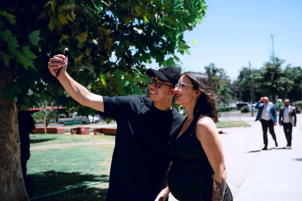 camila_vallejo's tweet image. Pagar tu pasaje también es cuidar el transporte que es de todas y todos. Junto al ministro Juan Carlos Muñoz lanzamos la campaña “Paga tu pasaje, respeta y seamos más amables en el transporte público”. Esta iniciativa busca fomentar el pago del pasaje y el buen comportamiento en…