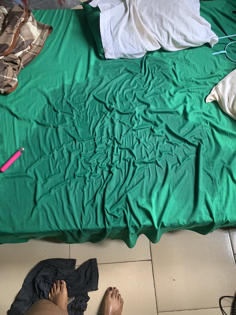 DropssofGod's tweet image. The feet 😍😍